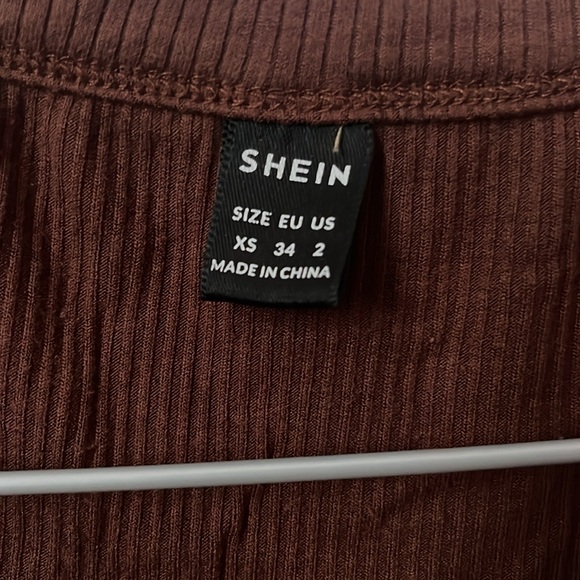 SHEIN crop top - Picture 2 of 2